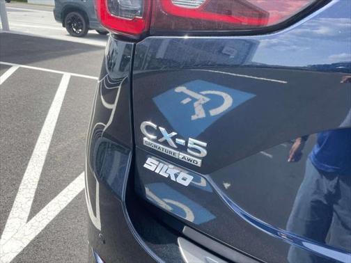 2022 Mazda CX-5 Signature