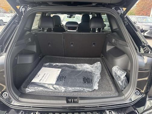 2026 Volkswagen Tiguan 2.0T SE R-Line Black 4MOTION