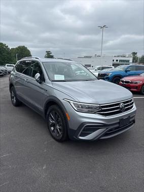 2024 Volkswagen Tiguan 2.0T SE 4MOTION