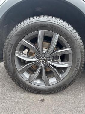 2024 Volkswagen Tiguan 2.0T SE 4MOTION