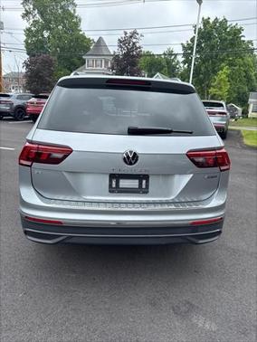 2024 Volkswagen Tiguan 2.0T SE 4MOTION