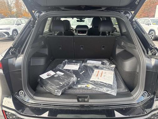 2026 Volkswagen Tiguan 2.0T SE R-Line Black 4MOTION