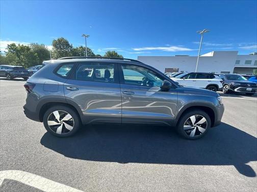 2025 Volkswagen Taos 1.5T S