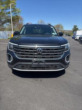 2025 Volkswagen Atlas 2.0T SE w/Technology 4MOTION