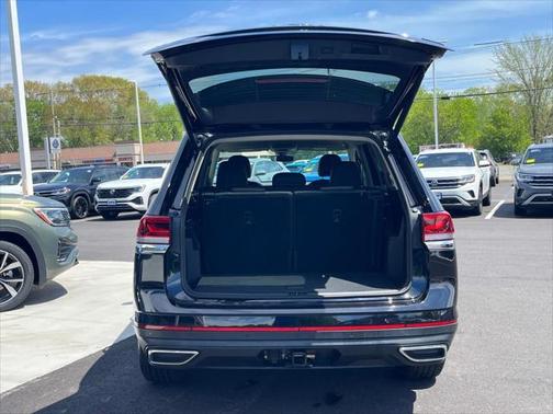 2025 Volkswagen Atlas 2.0T SE w/Technology 4MOTION