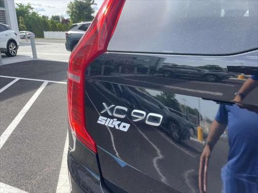 2019 Volvo XC90 T5 Momentum