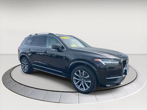 2019 Volvo XC90 T5 Momentum
