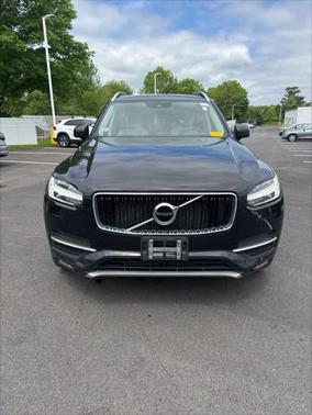 2019 Volvo XC90 T5 Momentum