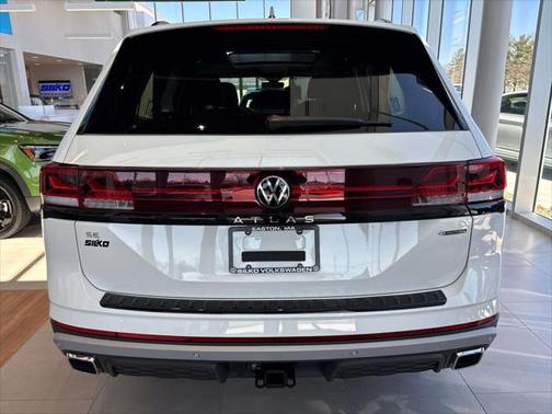 2025 Volkswagen Atlas 2.0T Peak Edition