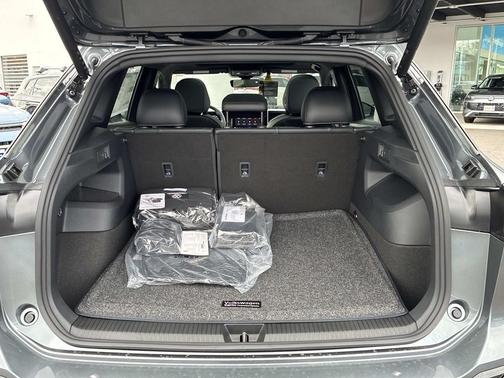 2025 Volkswagen Tiguan 2.0T SE R-Line Black 4MOTION