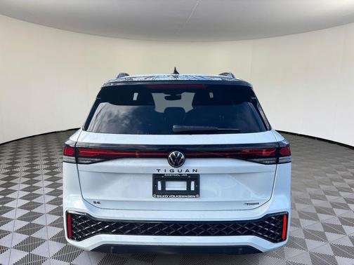 2026 Volkswagen Tiguan 2.0T SE R-Line Black 4MOTION