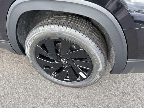 2026 Volkswagen Atlas 2.0T SE w/Technology 4MOTION