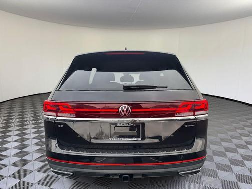 2026 Volkswagen Atlas 2.0T SE w/Technology 4MOTION