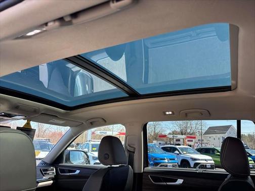 2025 Volkswagen Atlas 2.0T SEL