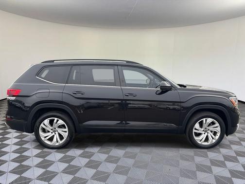 2023 Volkswagen Atlas 3.6L SE w/Technology