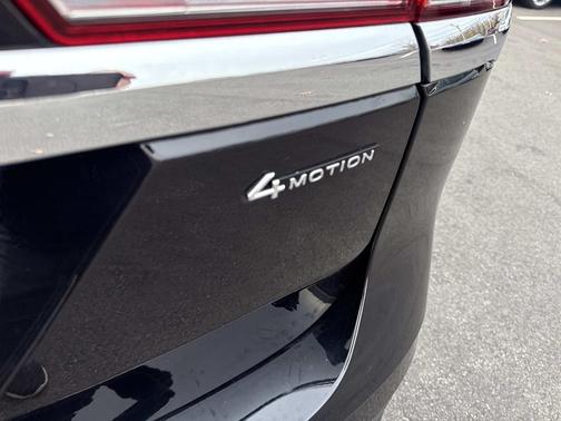 2023 Volkswagen Atlas 3.6L SE w/Technology