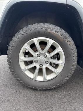 2021 Jeep Grand Cherokee Laredo