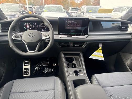 2026 Volkswagen Tiguan 2.0T SE R-Line Black 4MOTION