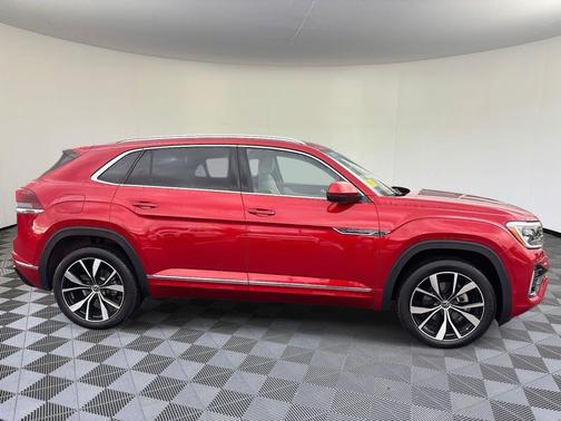 2025 Volkswagen Atlas Cross Sport 2.0T SEL Premium