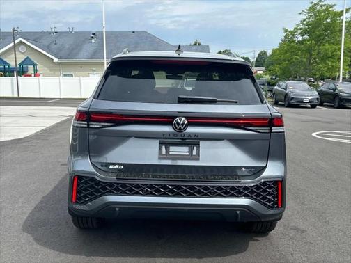 2025 Volkswagen Tiguan 2.0T SE R-Line Black 4MOTION
