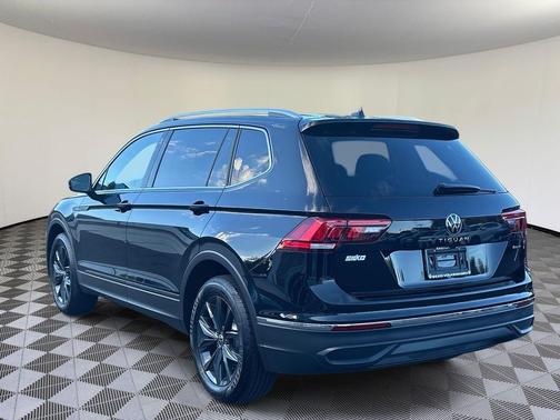 2024 Volkswagen Tiguan 2.0T SE 4MOTION