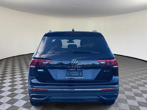2024 Volkswagen Tiguan 2.0T SE 4MOTION