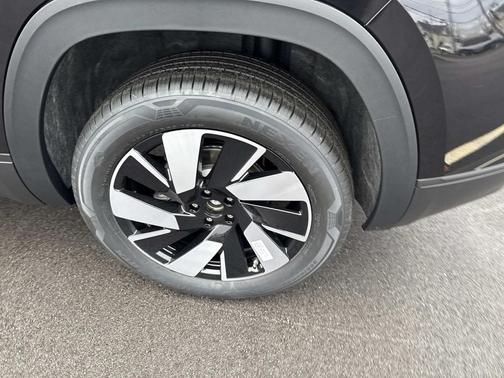 2026 Volkswagen Atlas Cross Sport 2.0T SE w/Technology 4MOTION