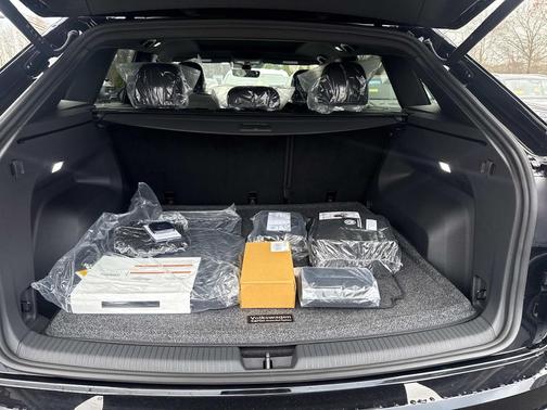 2026 Volkswagen Atlas Cross Sport 2.0T SE w/Technology 4MOTION