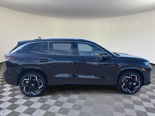 2025 Volkswagen Tiguan 2.0T SEL R-Line 4MOTION