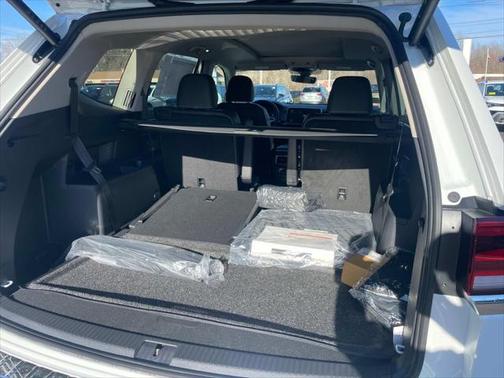 2025 Volkswagen Atlas 2.0T SEL