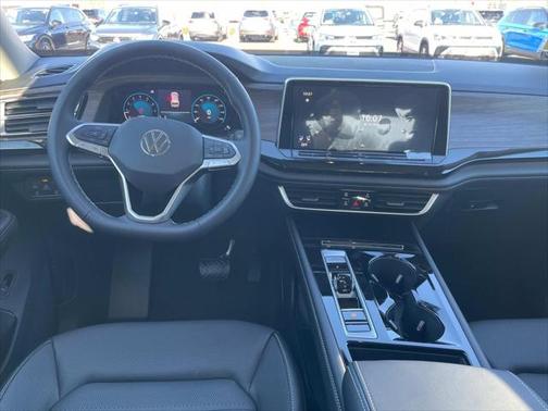 2025 Volkswagen Atlas 2.0T SEL