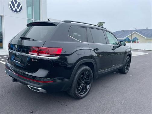 2022 Volkswagen Atlas 3.6L SE w/Technology
