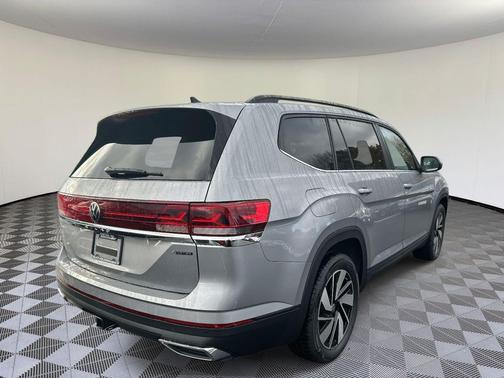 2026 Volkswagen Atlas 2.0T SE w/Technology 4MOTION