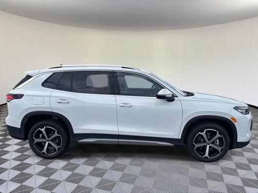 2025 Volkswagen Tiguan 2.0T SE 4MOTION