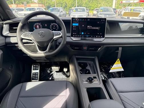2025 Volkswagen Tiguan 2.0T SE R-Line Black 4MOTION
