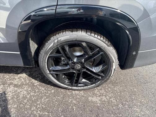 2025 Volkswagen Tiguan 2.0T SE R-Line Black 4MOTION
