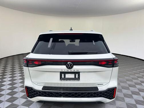 2025 Volkswagen Tiguan 2.0T SEL R-Line 4MOTION