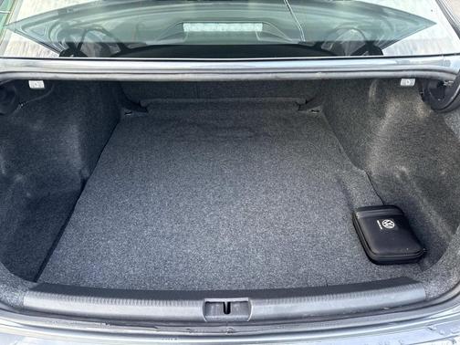 2022 Volkswagen Passat 2.0T R-Line