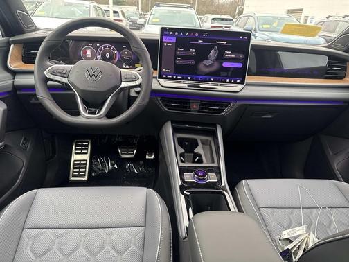 2026 Volkswagen Tiguan 2.0T SEL R-Line 4MOTION