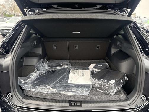 2026 Volkswagen Tiguan 2.0T SEL R-Line 4MOTION