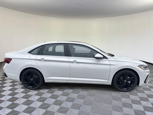 2026 Volkswagen Jetta 1.4T SE