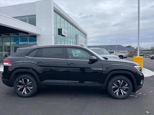 2025 Volkswagen Atlas Cross Sport 2.0T SE