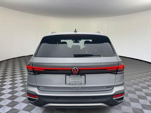 2025 Volkswagen Taos 1.5T SEL