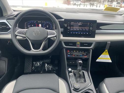 2025 Volkswagen Taos 1.5T SEL