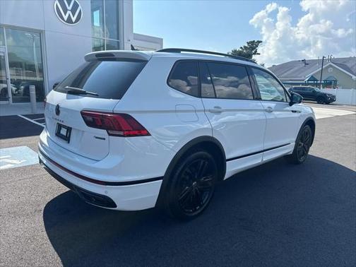 2022 Volkswagen Tiguan 2.0T SE R-Line Black 4MOTION