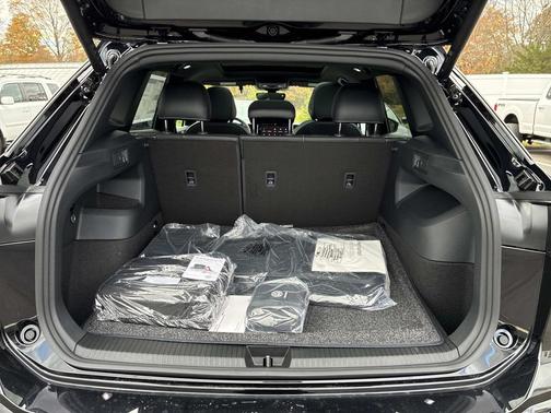 2026 Volkswagen Tiguan 2.0T SE R-Line Black 4MOTION