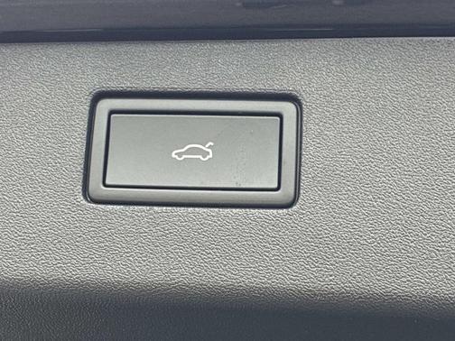 2026 Volkswagen Tiguan 2.0T SE R-Line Black 4MOTION