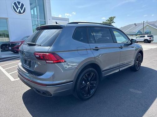 2022 Volkswagen Tiguan 2.0T SE R-Line Black 4MOTION