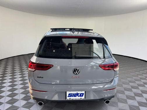 2025 Volkswagen Golf GTI 2.0T SE DSG