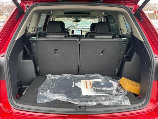 2025 Volkswagen Atlas 2.0T SE w/Technology 4MOTION